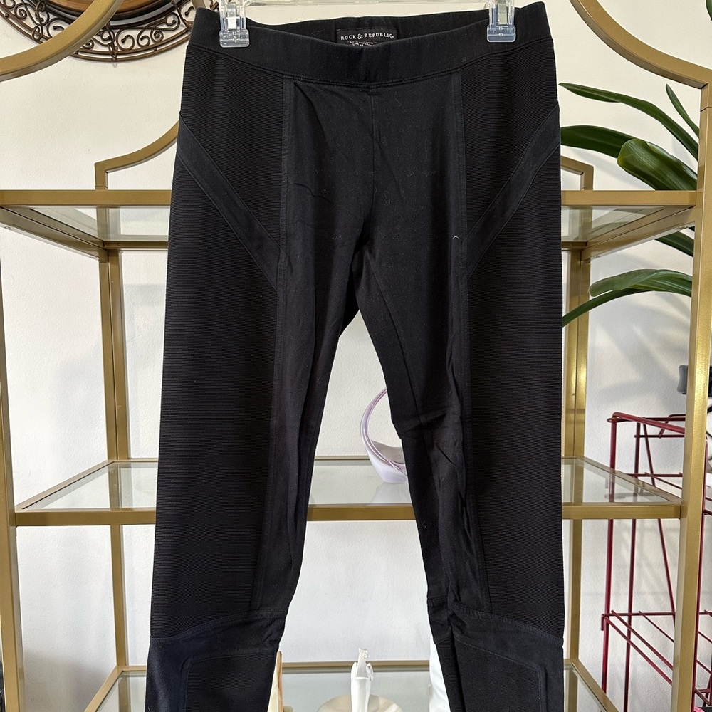 Rock & Republic black leggings